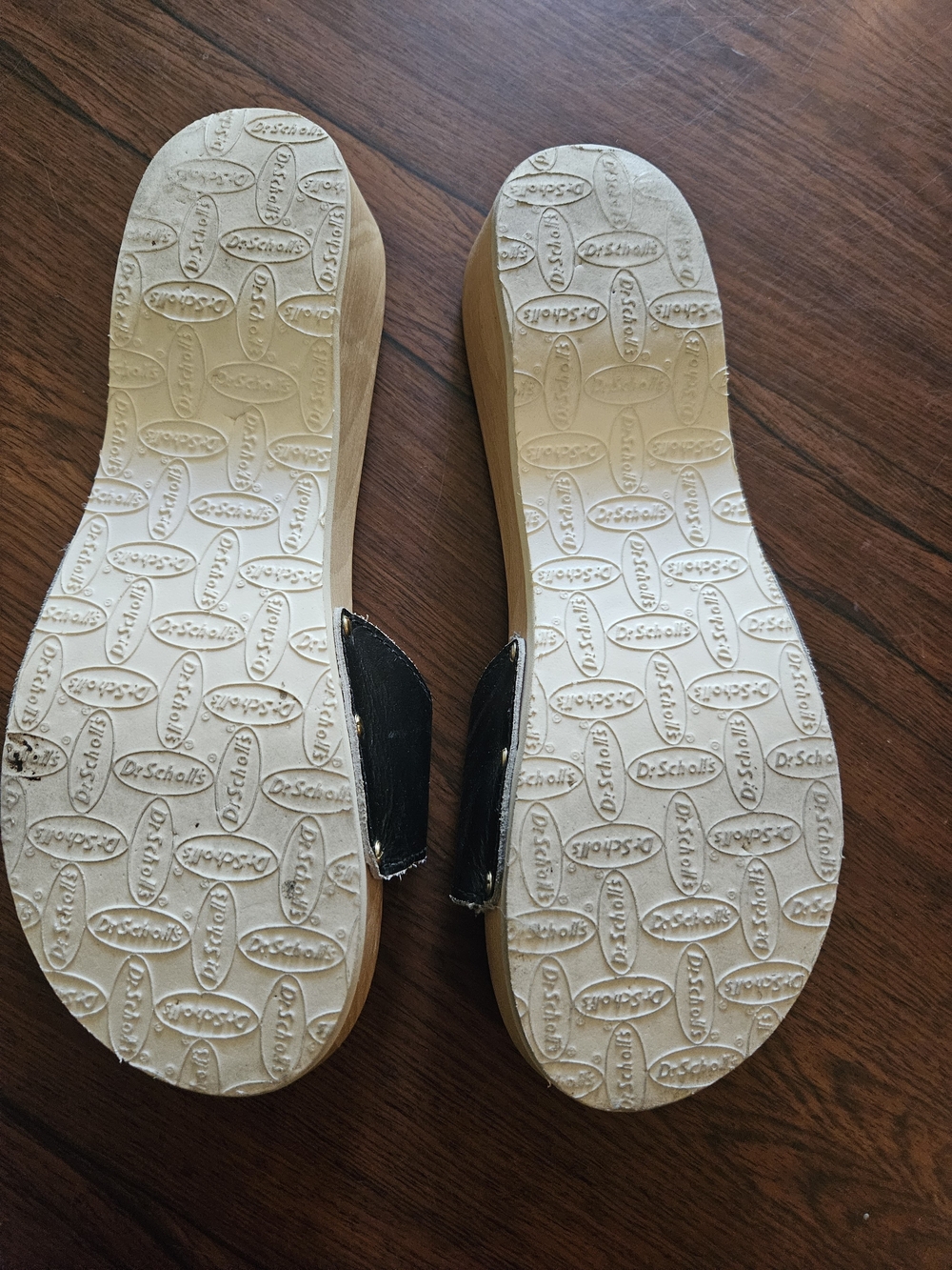Dr. Scholl's Black Slide Sandals with Wood Footbed - Picture 2 of 4